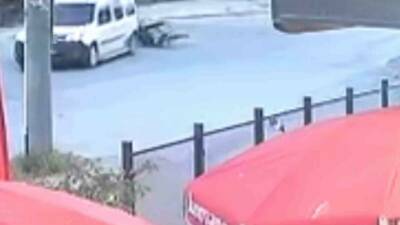 Bursa’nın İnegöl ilçesinde hafif ticari araç ile çarpışan motosikletin sürücüsü