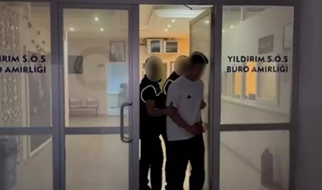 Bursa’da her yerde aranan hükümlü yakalandı Bursa’da 12,5 yıl kesinleşmiş hapis cezasıyla aranan M.H., polis ekiplerinin