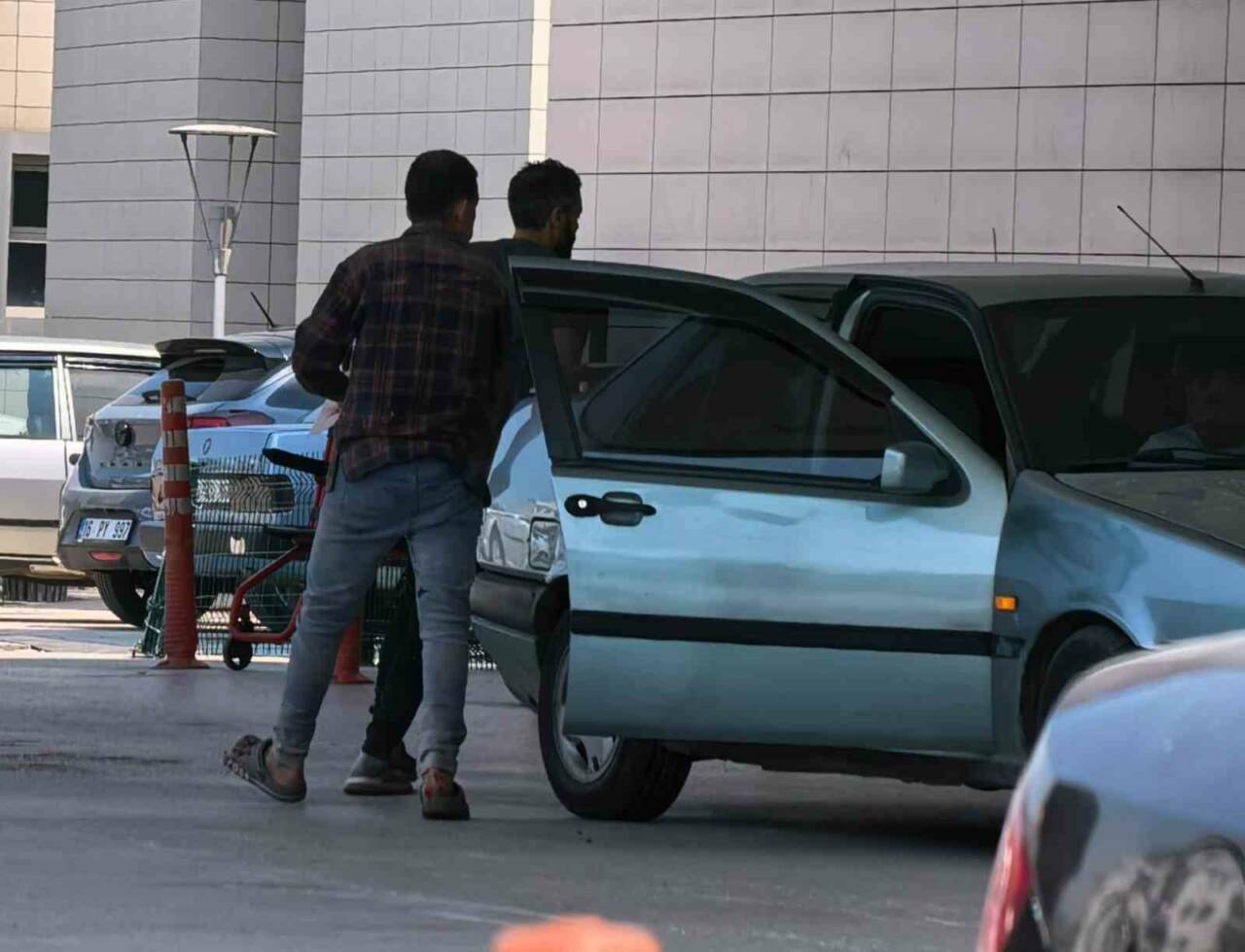 Bursa’da korkunç olay! Parmakları koptu 1 bursada iscinin parmaklari koptu beda1a4c5bfa
