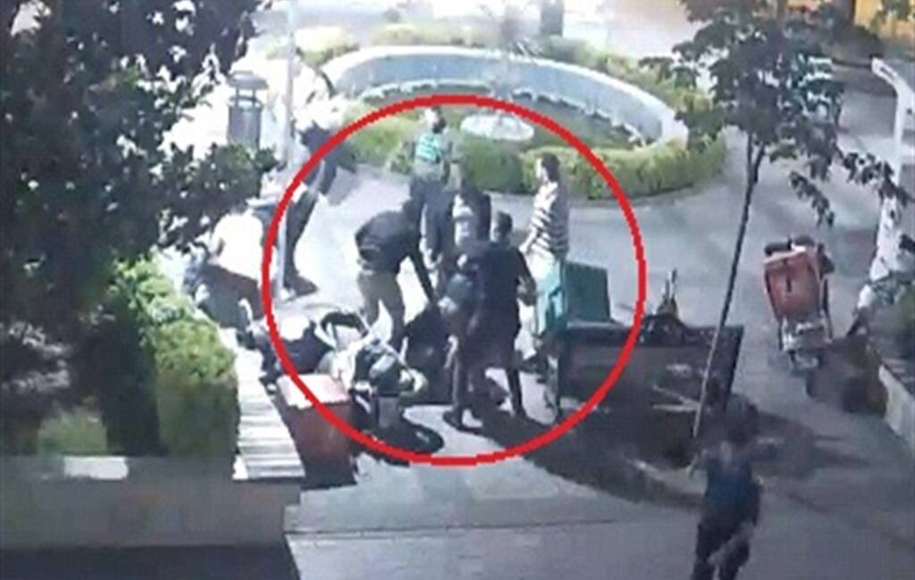 Bursa'nın İnegöl ilçesinde motokuryeler ile gıda satışı yapan işletme sahipleri
