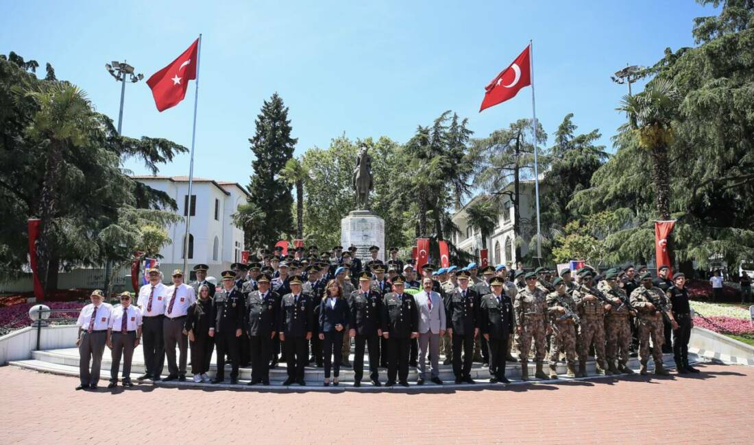 Bursa’da Jandarma’nın 187.yıl dönümüne özel kutlama Bursa'da Jandarma Teşkilatının kuruluşunun 187. yıl dönümü nedeniyle tören düzenlendi.