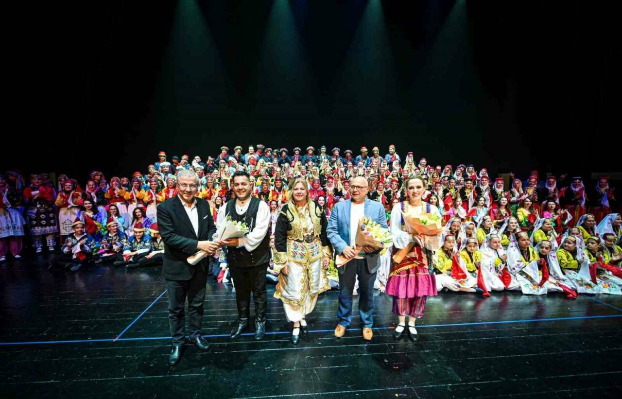 bursada karagoz halk danslarindan muhtesem final 9ed41eb838d9
