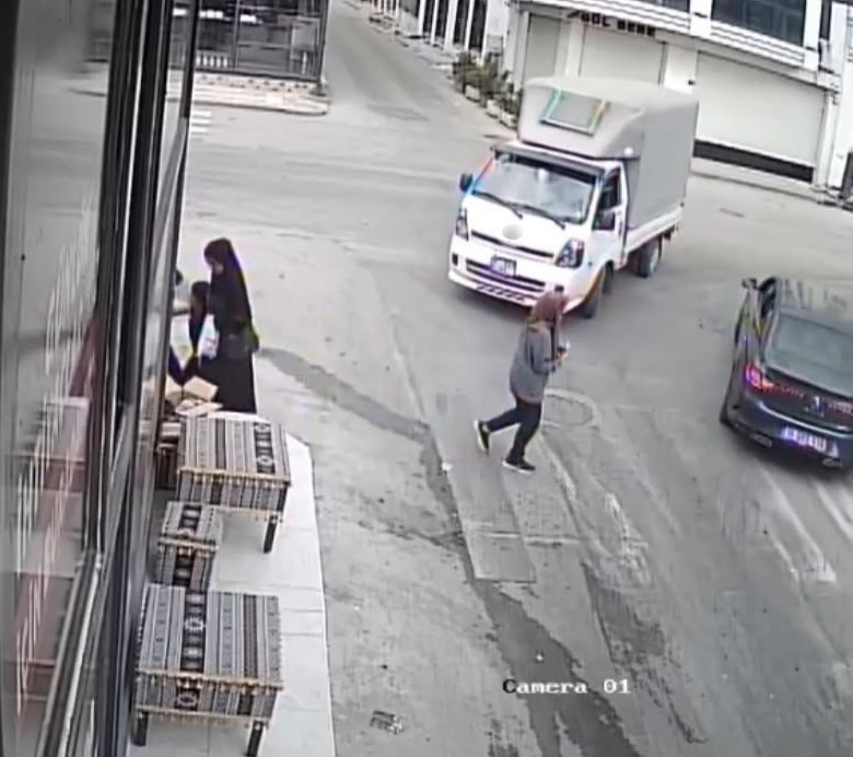 Bursa’da korku dolu anlar kamerada 2 bursada korku dolu anlar kamerada 04dc8e4652f4