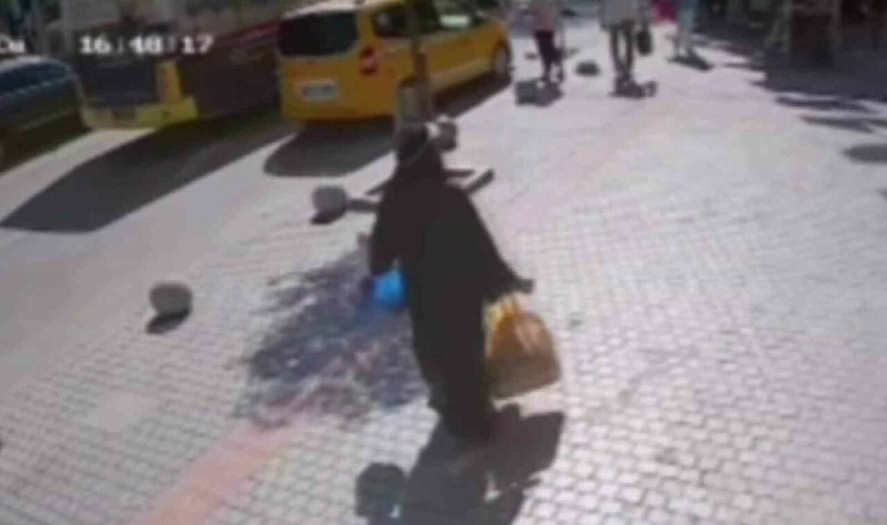 bursada korkunc kaza kurtarmak icin seferber oldular 6d5fc1416133