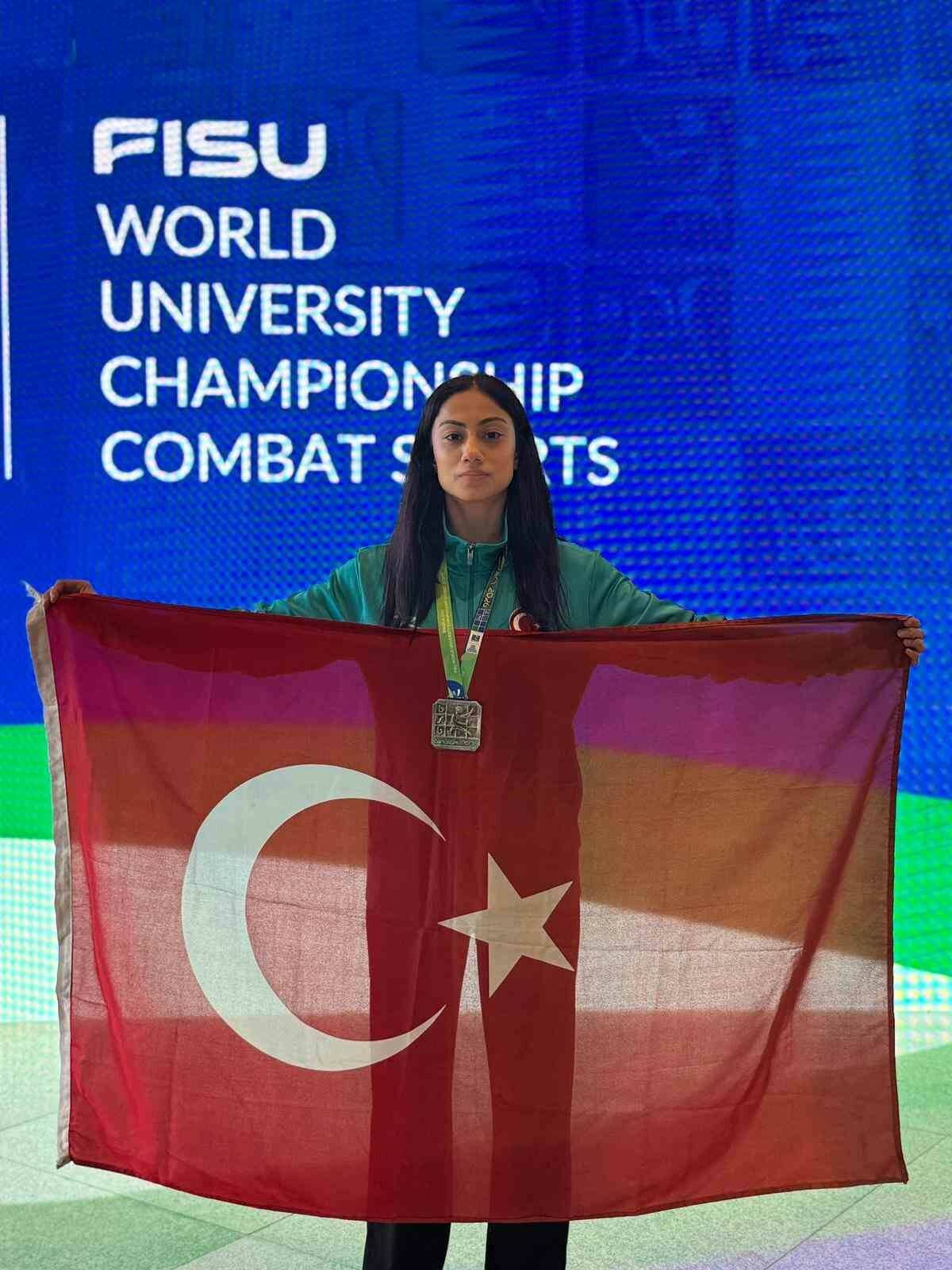 Bursa'da milli sporcudan uluslararası başarı 3 bursada milli sporcudan uluslararasi basari 2c2fc1c9af18