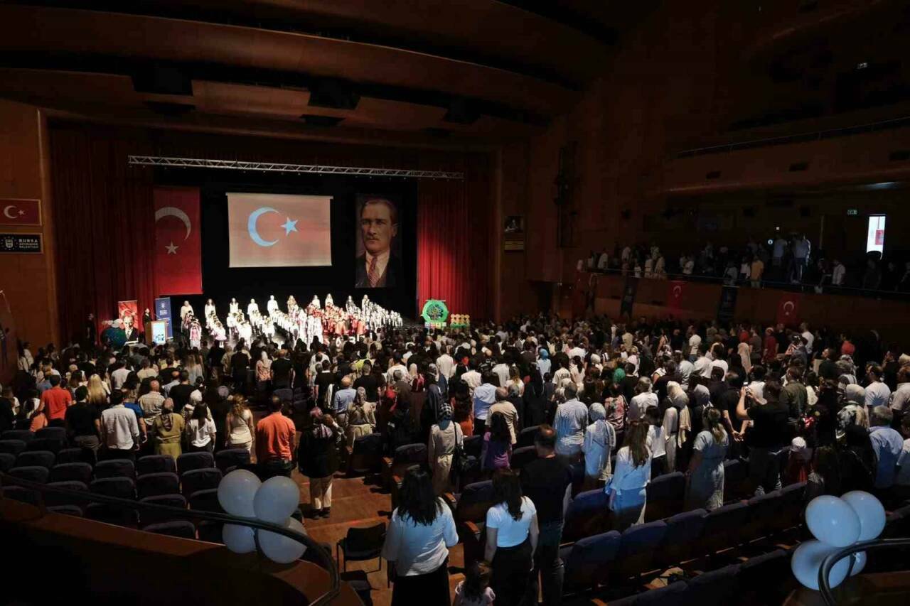 Bursa'da mnikler yıl sonu gösterisinde hünerlerini sergiledi 3 bursada mnikler yil sonu gosterisinde hunerlerini sergiledi a76af64ac375
