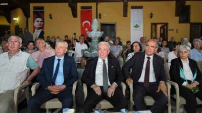 Şiirleriyle kuşaklara ilham veren büyük şair Nazım Hikmet, vefatının 63.