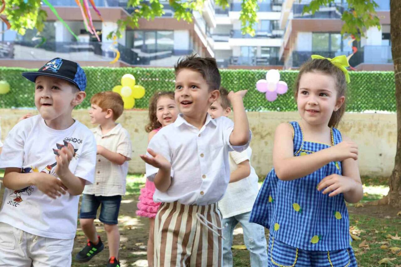 bursada niluferli miniklerde karne heyecani 325456c95695