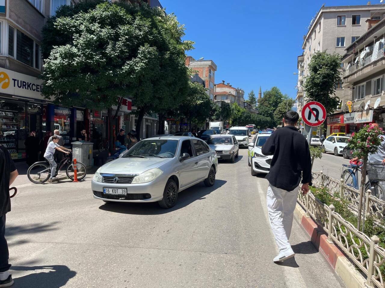 bursada otomobil abla kardese carpti 69cadb528070