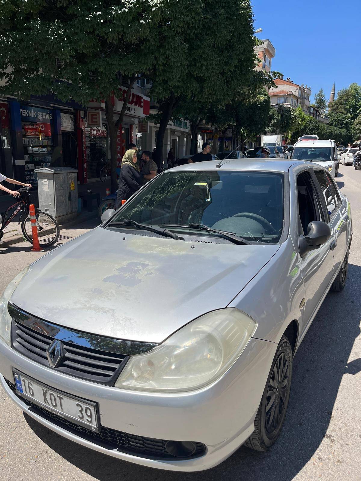 bursada otomobil abla kardese carpti 86c455c6c025