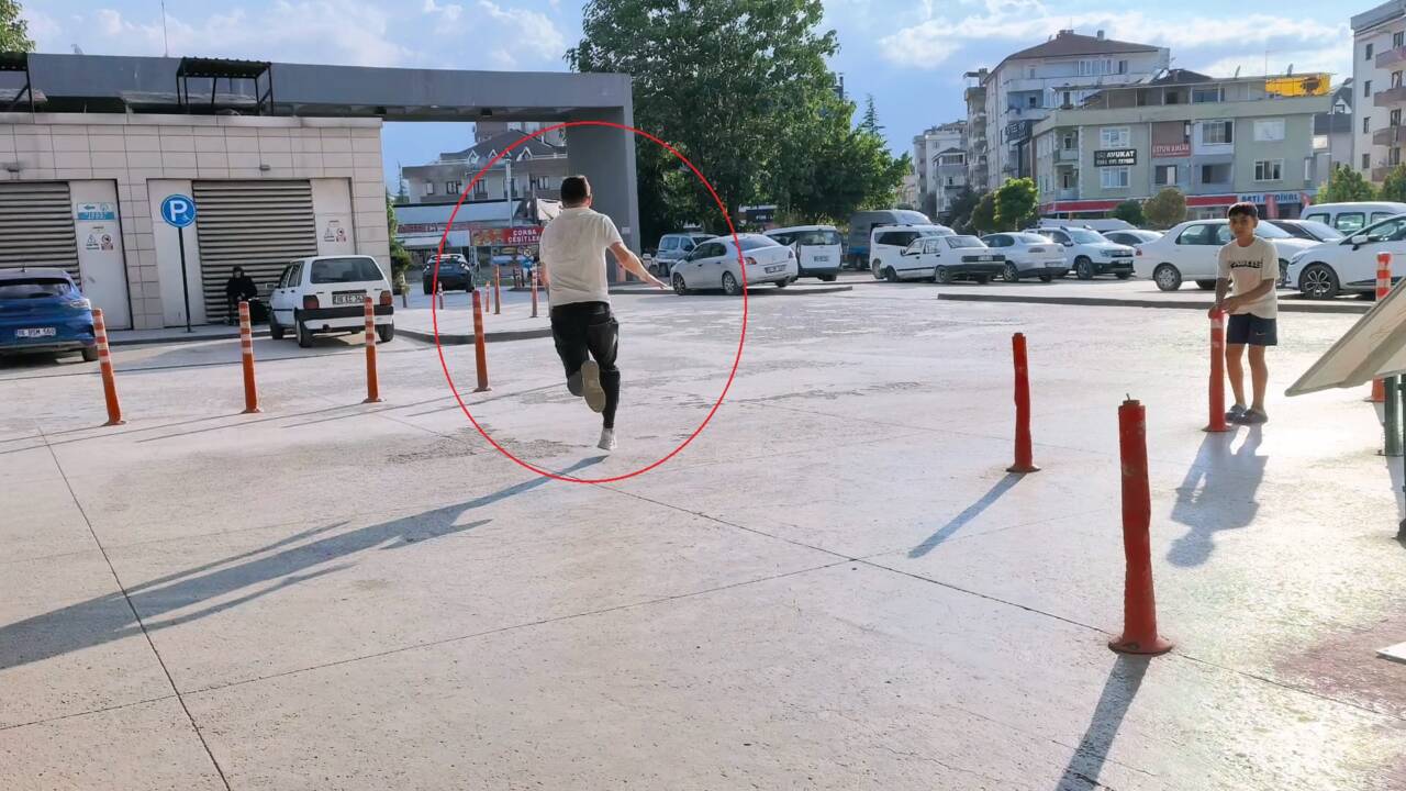Bursa'da polisten kaçtı, kendini böyle savundu 8 bursada polisten kacti kendini boyle savundu f6c9e6147190