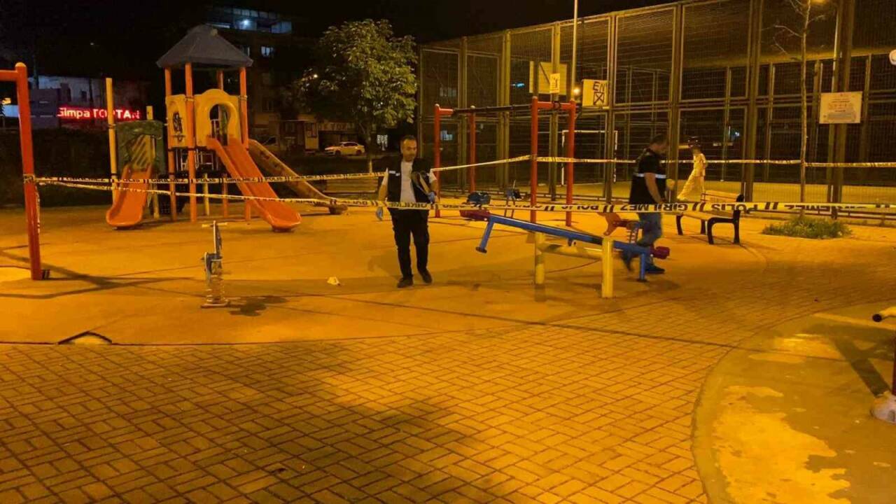 Bursa'da pompalı dehşeti; Çok sayıda yaralı var 2 bursada pompali dehseti cok sayida yarali var 1ee76117105b