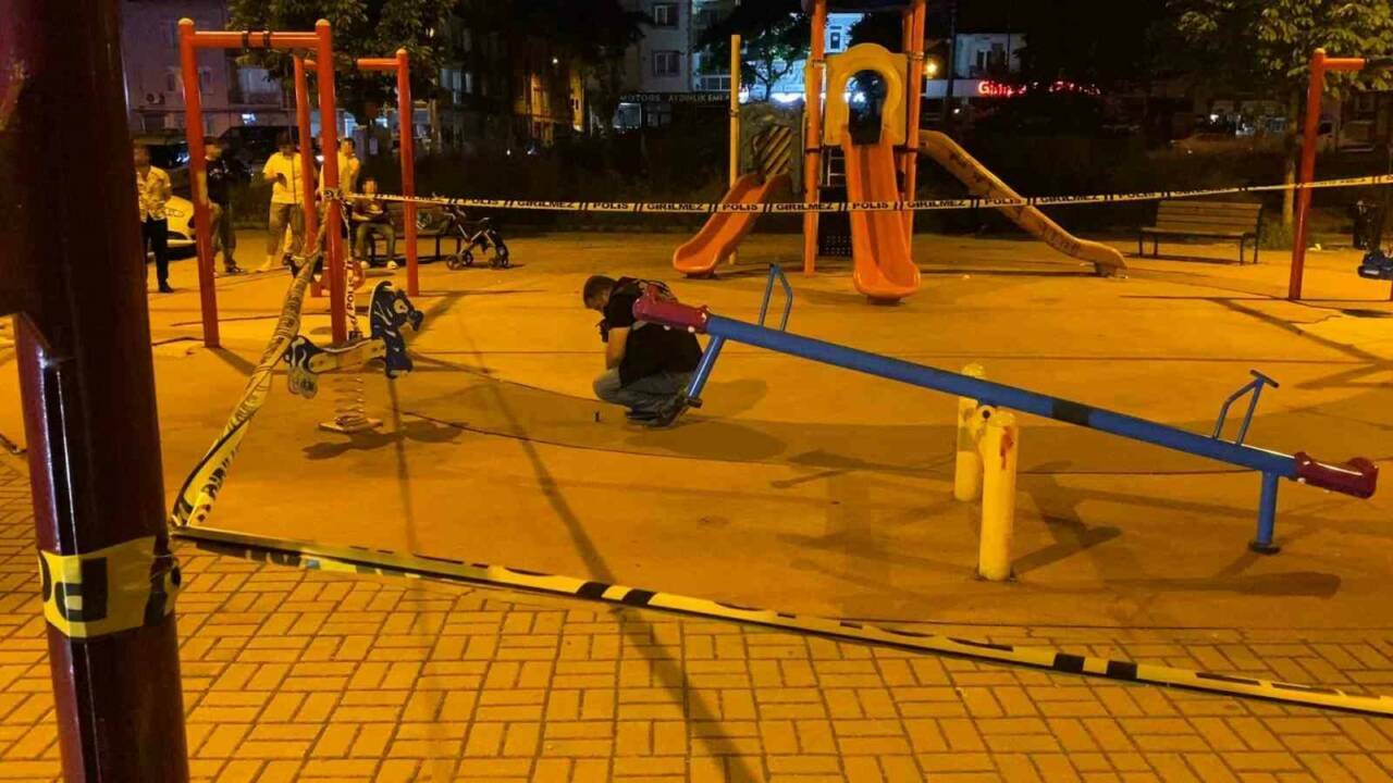 Bursa'da pompalı dehşeti; Çok sayıda yaralı var 1 bursada pompali dehseti cok sayida yarali var ac1ae7f33f93