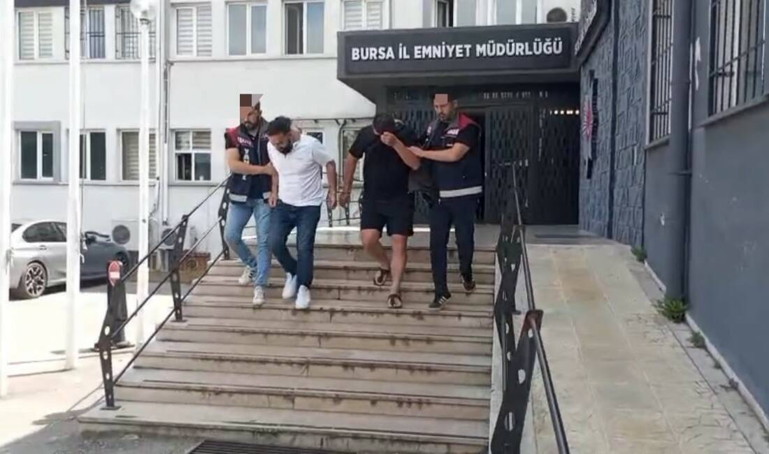 Bursa’da telefon dolandırıcılarının hedefi olan 73 yaşındaki kadın, kendisini yeğeni