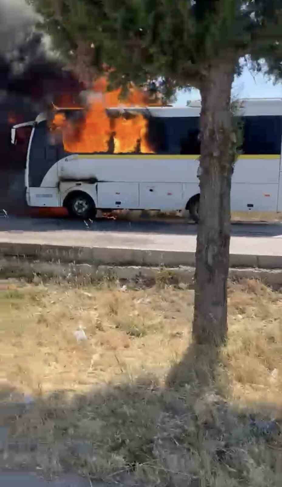 bursada servis otobusu alevlere teslim oldu cc55ba0cd4ec
