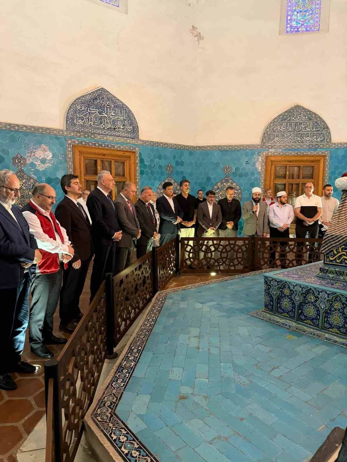 bursada tarihe vefa sultan celebi mehmed han dualarla anildi 581320bf9d69