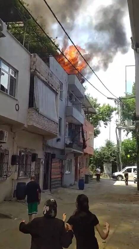 Bursa'da yangın paniği 5 bursada yangin panigi 93b1ff51be6f