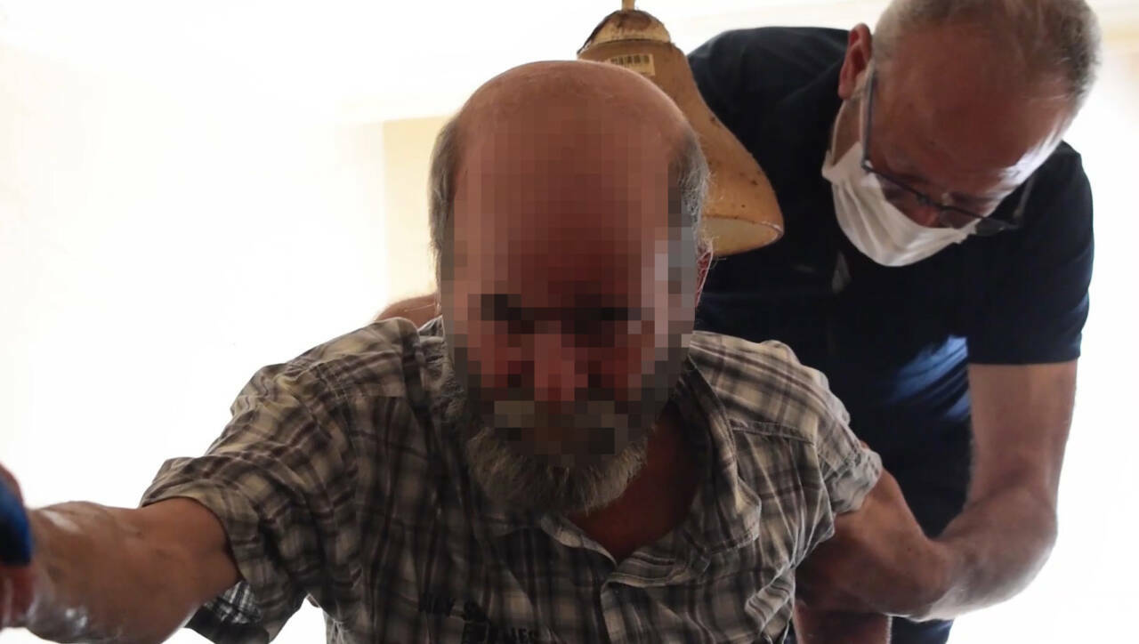 bursada yasadigi cop evde mahsur kalinca polisi aradi 3e76a50a8a89
