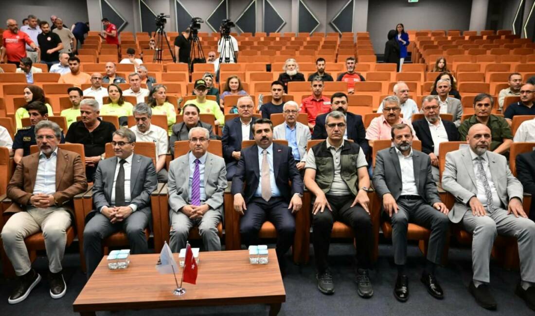 Orman yangınlarıyla mücadelede herkesin ortak sorumluluğu olduğunu vurgulayan Bursa Belediyeler