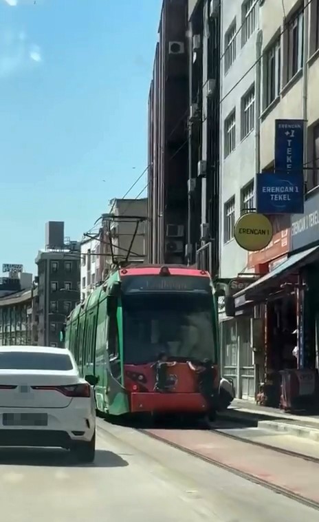 Bursa'da yürekler ağza geldi! O anlar saniye saniye kamerada... 2 bursada yurekler agza geldi o anlar saniye saniye kamerada 2793924be41c