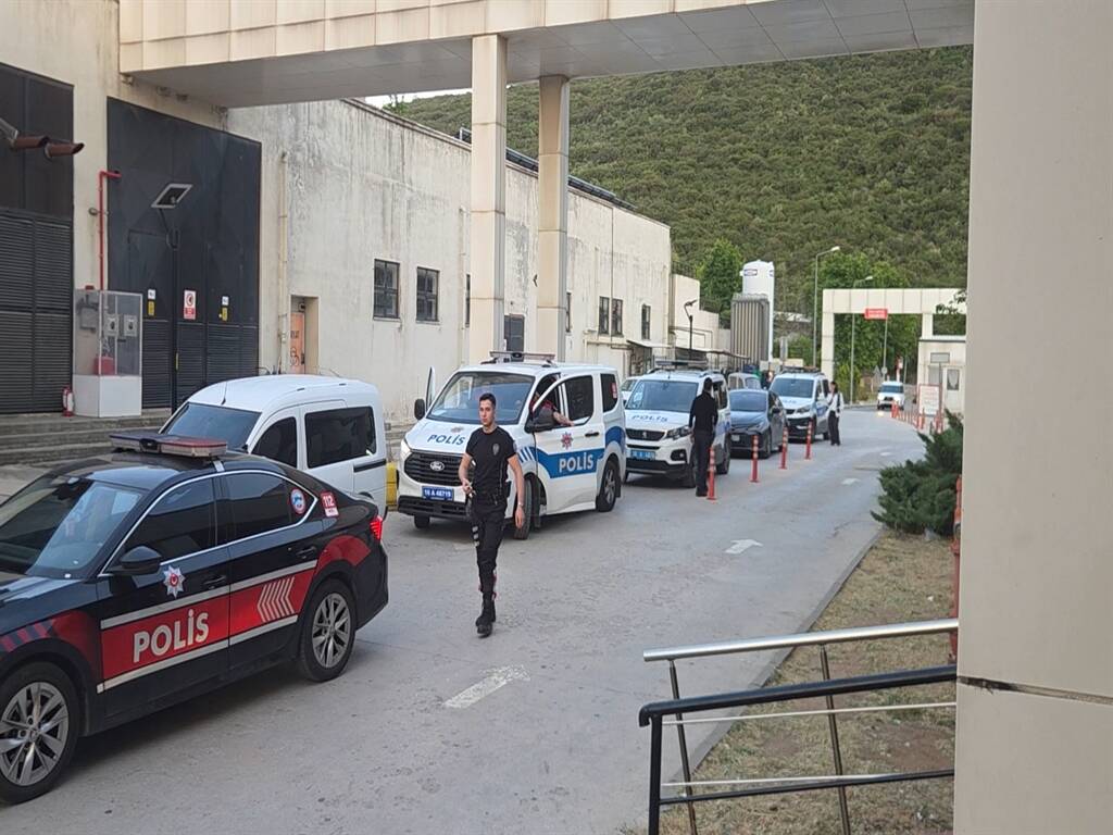 Bursa'da zehir tacirlerine operasyonda yeni gelişme 3 bursada zehir tacirlerine operasyonda yeni gelisme 66a673047218