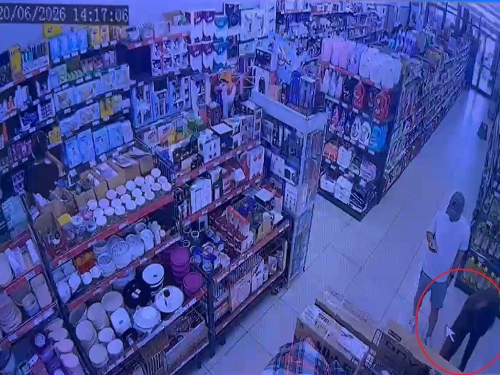 Bursa'da zincir marketten televizyon çalmıştı! Flaş gelişme 3 bursada zincir marketten televizyon calmisti flas gelisme bc483502b119