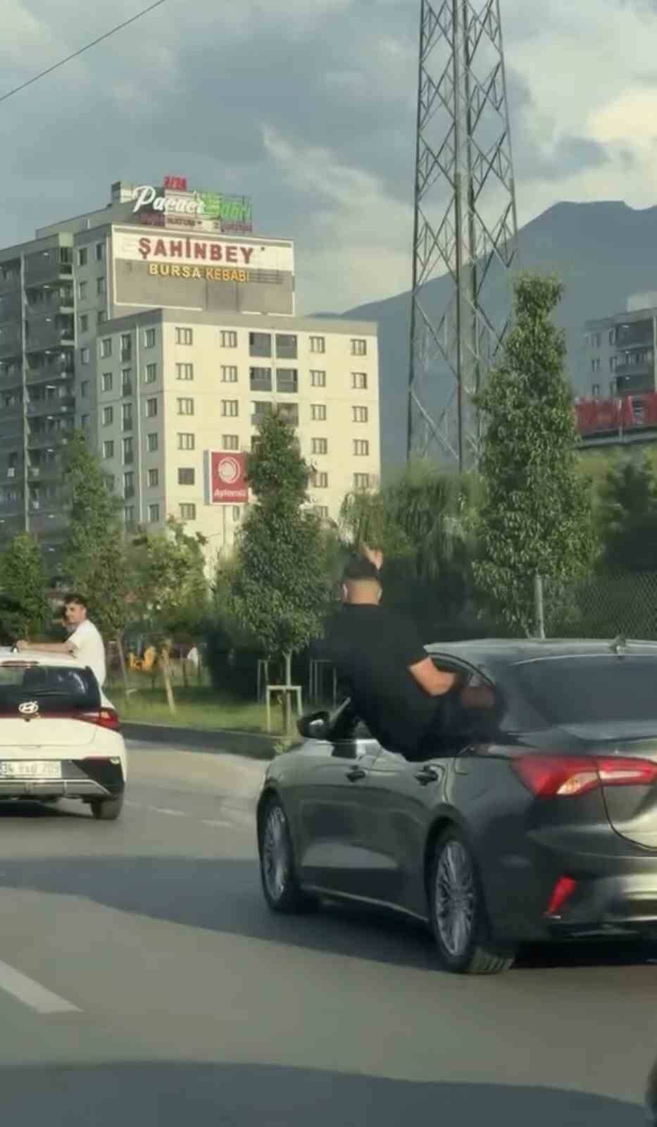 bursadaki dugun konvoyu yurekleri agza getirdi 1122fd7ba8d6