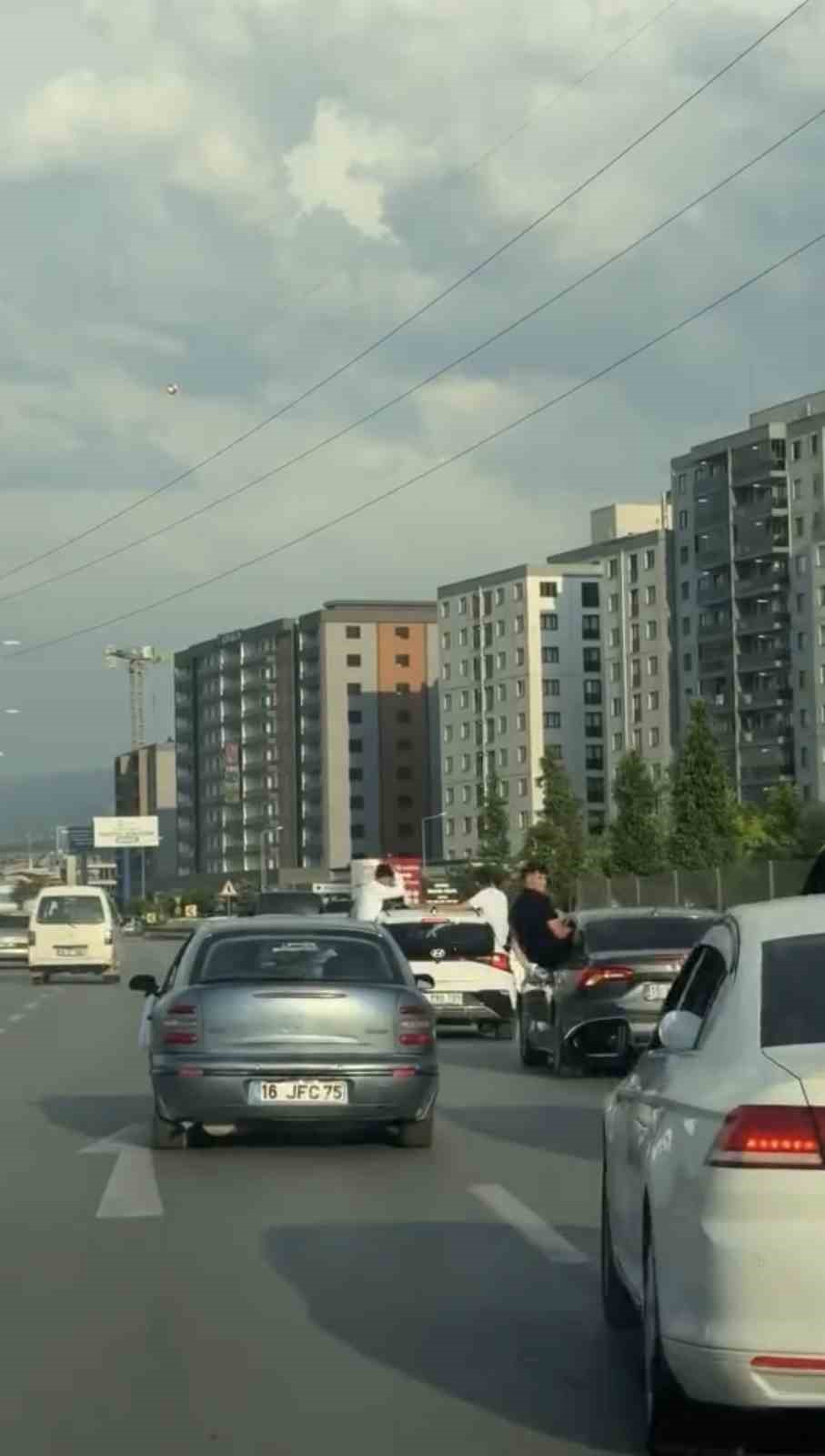 bursadaki dugun konvoyu yurekleri agza getirdi 97e4f82918b2