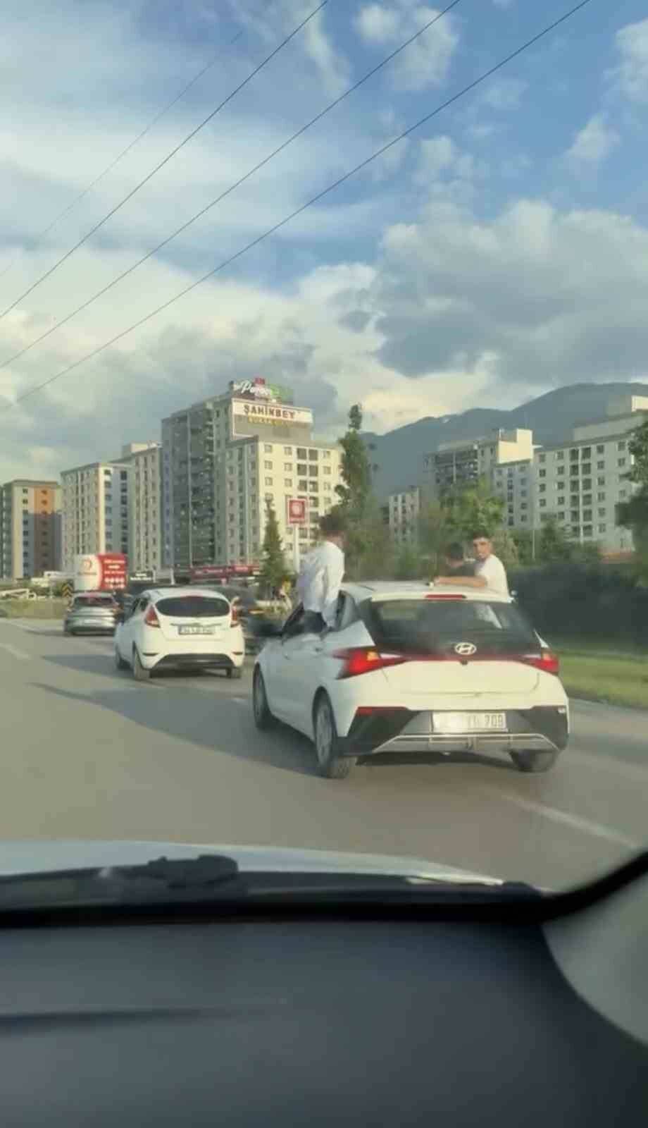 bursadaki dugun konvoyu yurekleri agza getirdi b6902737dc87