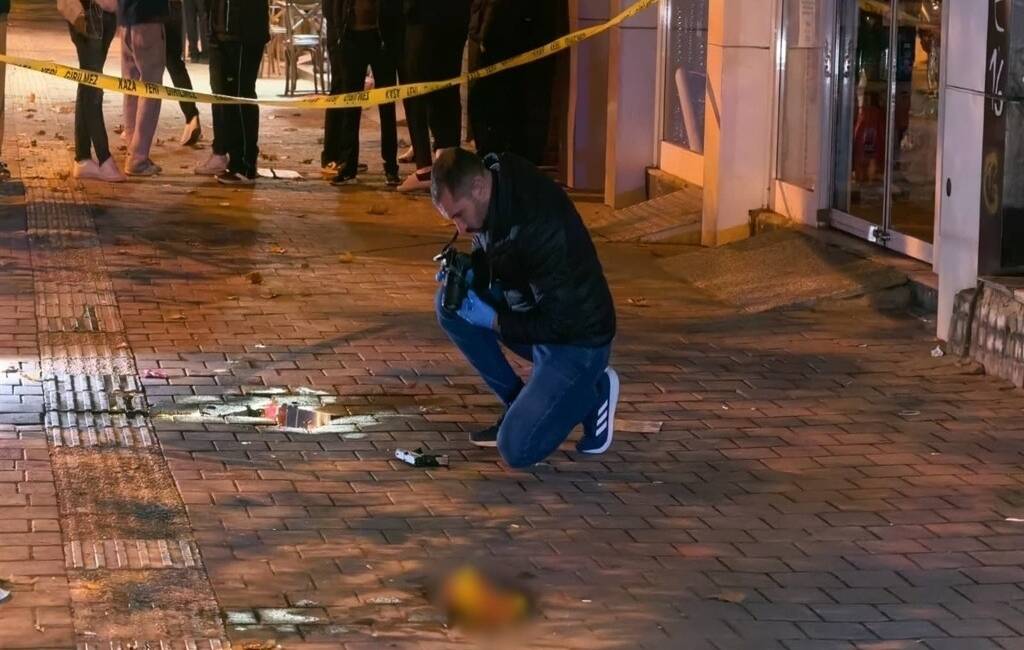 Bursa’daki korkunç cinayette yeni gelişme BURSA'da kokoreççi önünde Mustafa Tokgöz'ü (33) 6 kurşunla öldüren Mustafa