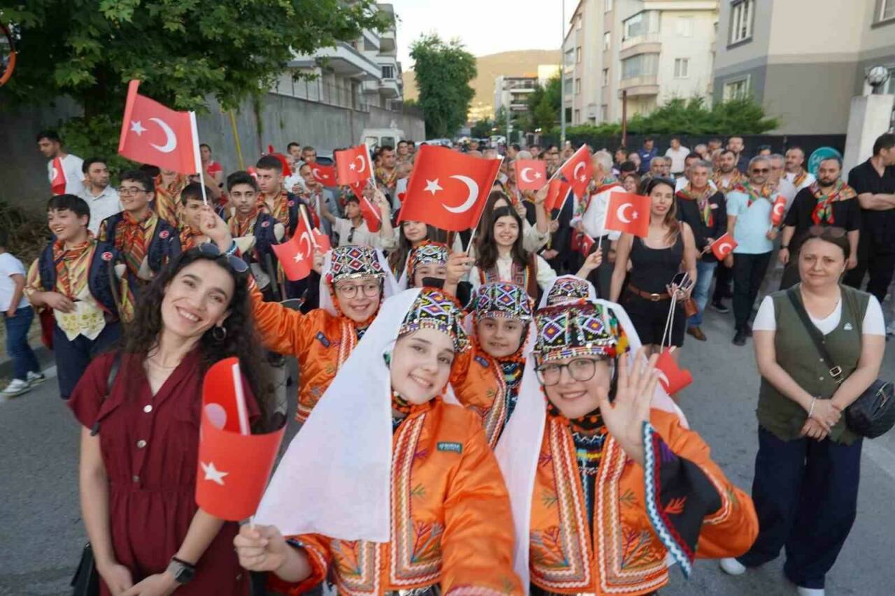 Bursa’nın 700 yıllık fetih ruhu Nilüfer’de yaşatıldı 5 bursanin 700 yillik fetih ruhu niluferde yasatildi 27e3f77b0403