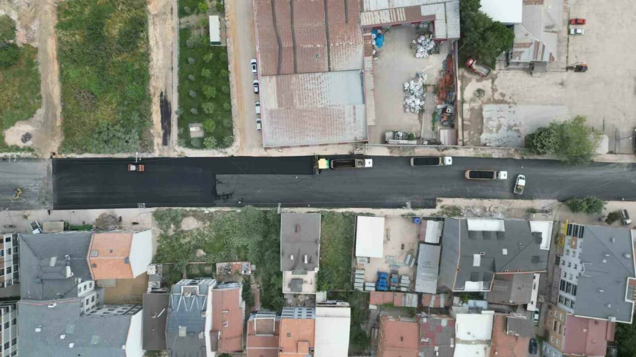 Bursa'nın o ilçesinde yollar yenileniyor! 3 bursanin o ilcesinde yollar yenileniyor 803db106af72