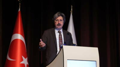 BUÜ Rektörü Ferudun Yılmaz, "Hemen 60-70 yıl öncenin tütüne