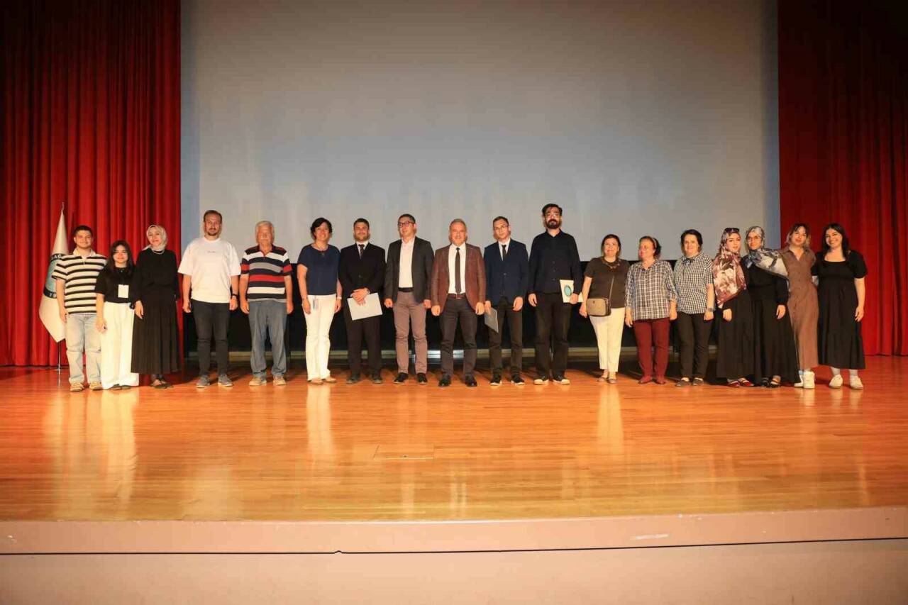 BUÜ’de'Lâmiî Çelebi’nin Kaleminden Bursa' belgeseli izleyiciyle buluştu 5 buude lmi celebinin kaleminden bursa belgeseli izleyiciyle bulustu 8540c49b766d