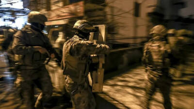 Kayseri merkezli 6 ilde sabah saatlerinde uyuşturucu madde satıcılarına yönelik