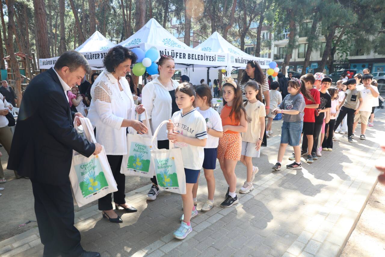 Nilüfer Belediyesi ve Nilüfer Kent Konseyi’nin Dünya Çevre Günü’nde düzenlediği