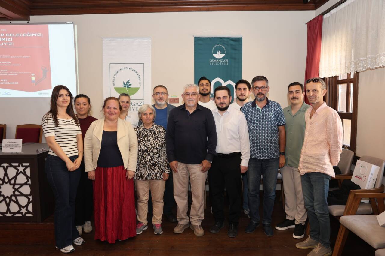Osmangazi’den çocukların geleceğine sahip çıkan sempozyum 9 Osmangazi Belediyesi’nden Çocukların Geleceğine Sahip Çıkan Sempozyum