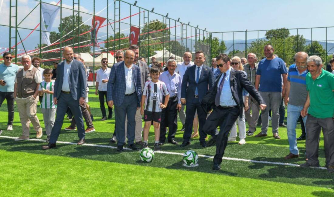 Bursa’ya bir spor tesisi daha! Osmangazi’de yaşayan çocukların ve gençlerin sporla iç içe, sağlıklı bireyler