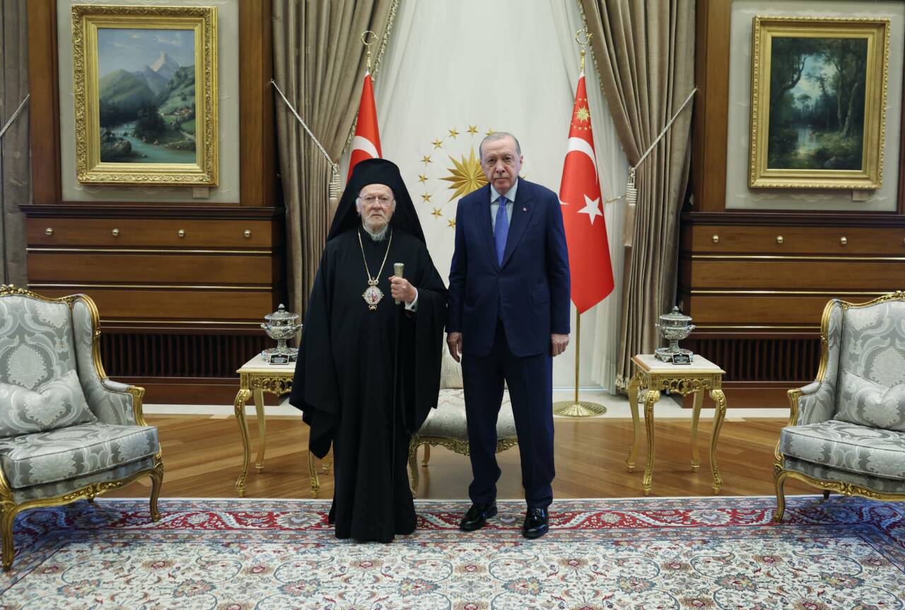 Cumhurbaşkanı Erdoğan, Fener Rum Patriği ile görüştü 1 cumhurbaskani erdogan fener rum patrigi ile gorustu 94d1334b10e9