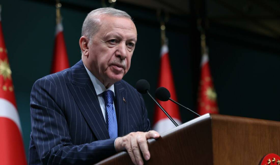 Cumhurbaşkanı Recep Tayyip Erdoğan, şehit Uzman Çavuş Abdurrahman Hilal'in ailesine