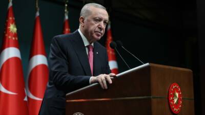 Cumhurbaşkanı Recep Tayyip Erdoğan, İstanbul'da tedavi gördüğü hastanede vefat eden
