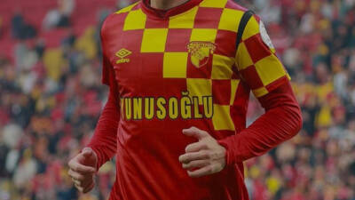 Bursaspor, Sloven orta saha oyuncusu David Tijanic'in transferi için yoğun