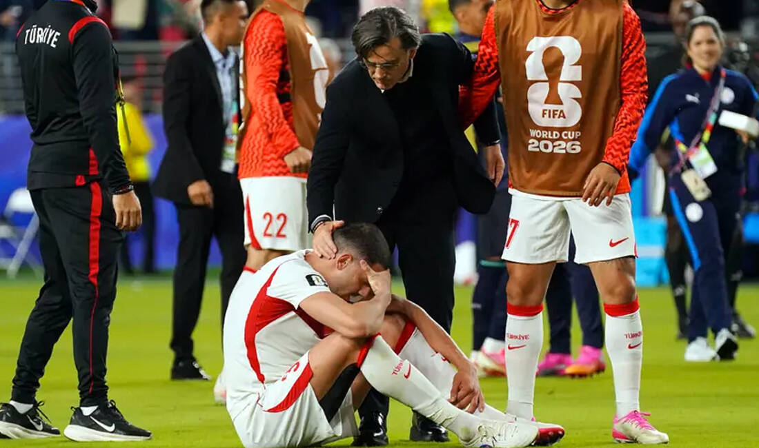 Bütün sorumluluğun kendilerinde olduğunu söyleyen Merih Demiral, Montella'nın verdikleri mücadeleden