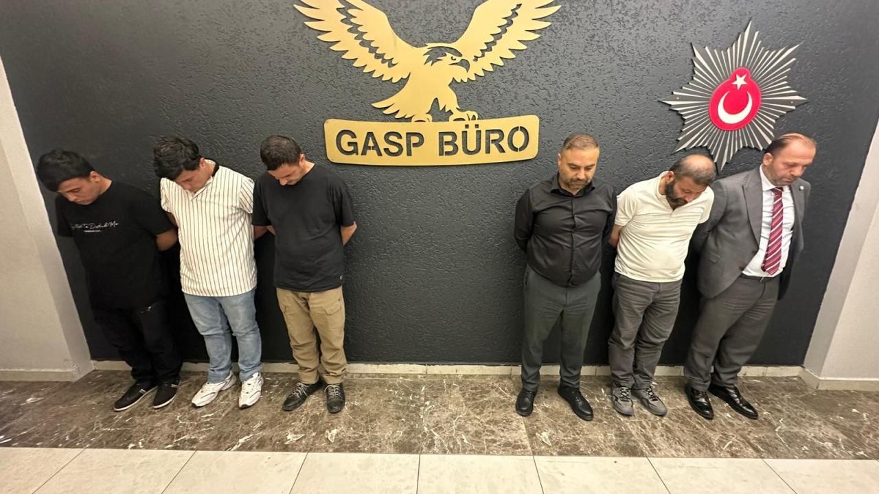 Sözde genel başkan ve yanındaki 5 kişi yakalandı! 1 denetim yalan 2470719