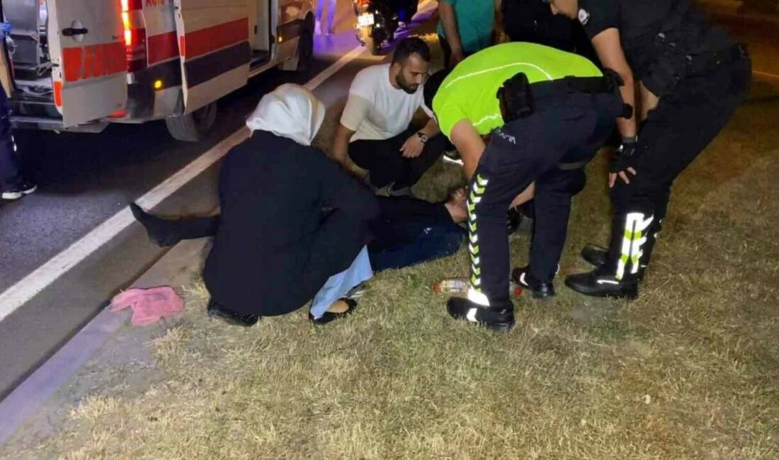 Bursa’da motosiklet kazası: Annesi bir an olsun yanından ayrılmadı Bursa’nın İnegöl ilçesinde meydana gelen kazada devrilen motosikletten düşen genç