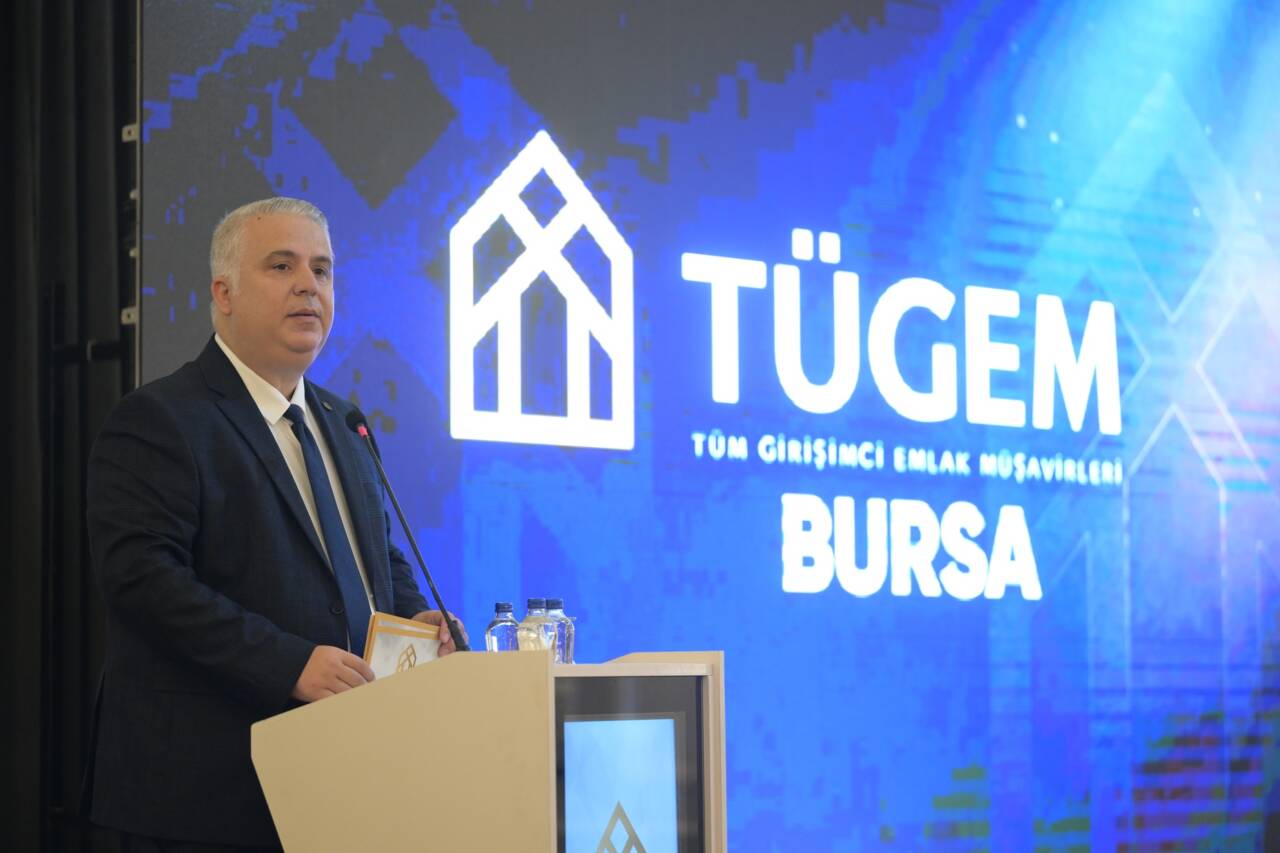 Bursa’nın geleceği masaya yatırıldı: Burkay’dan kritik açıklamalar 3 BTSO Yönetim Kurulu Başkanı Burkay TÜGEM Bursa Üyeleriyle Buluştu