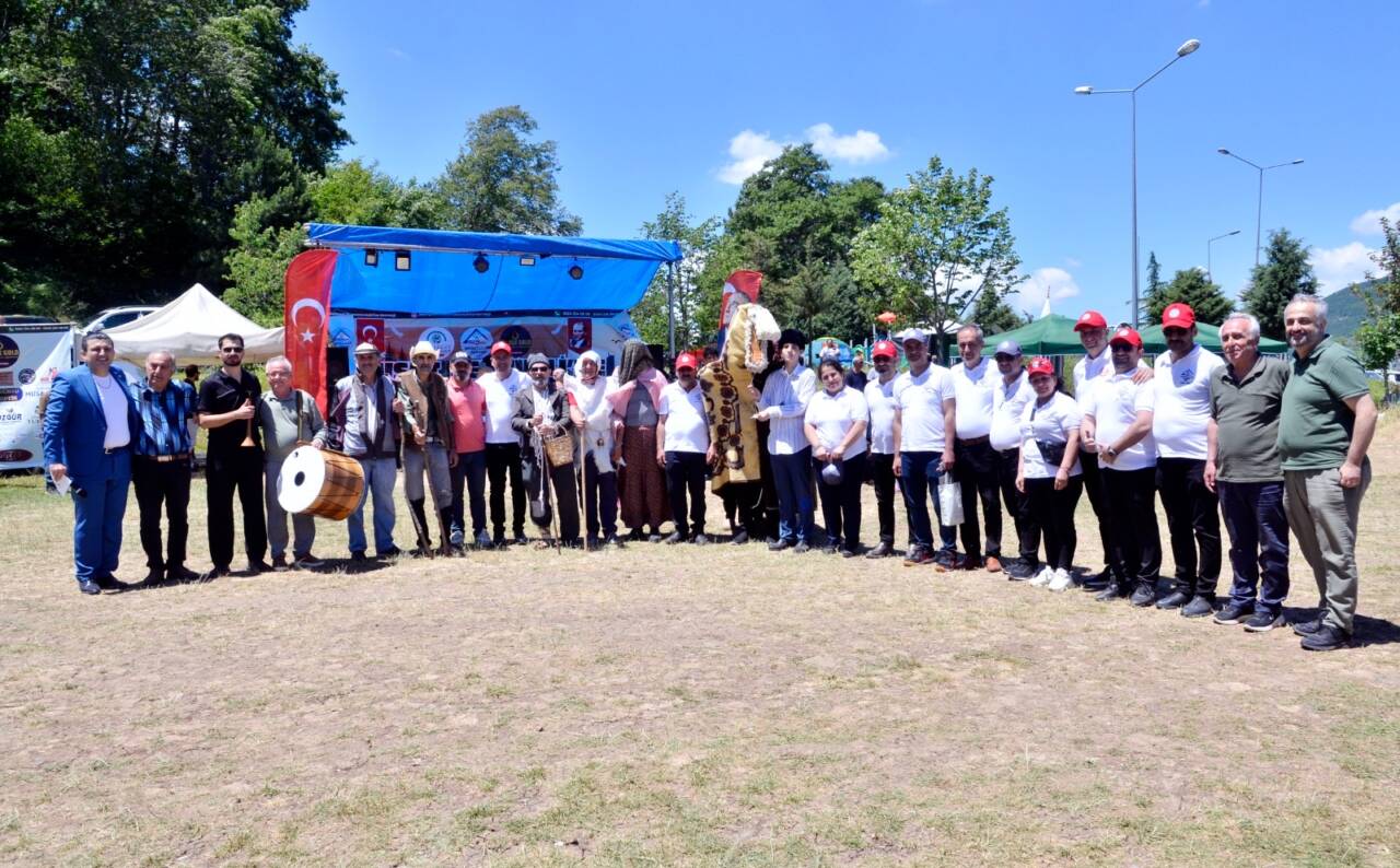 Bursa’da Şavşat rüzgarı: Festivale yoğun ilgi 2 e063bd6e 2edf 44fd 8bc4 9d5698b97a87