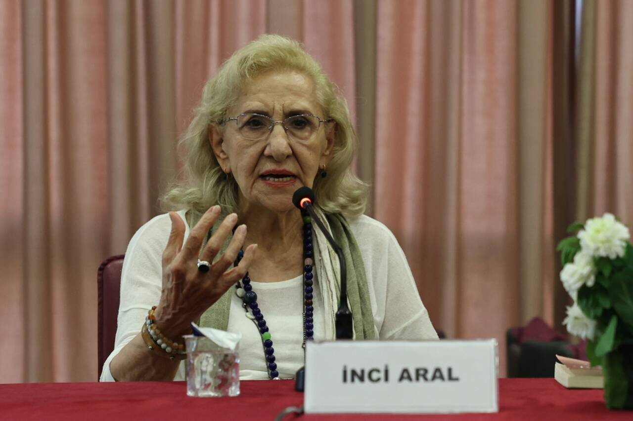 İnci Aral Nilüfer'de okurlarıyla buluştu