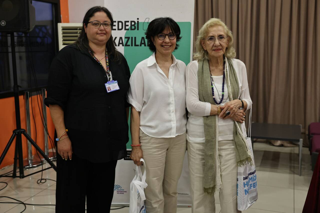İnci Aral Nilüfer'de okurlarıyla buluştu