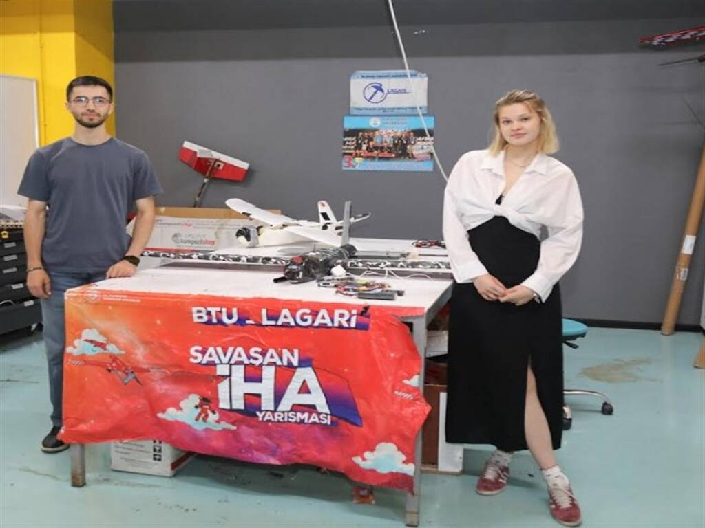 egitim icin bursayi secti takimiyla dunya 3su oldu 4c8a54da41a6